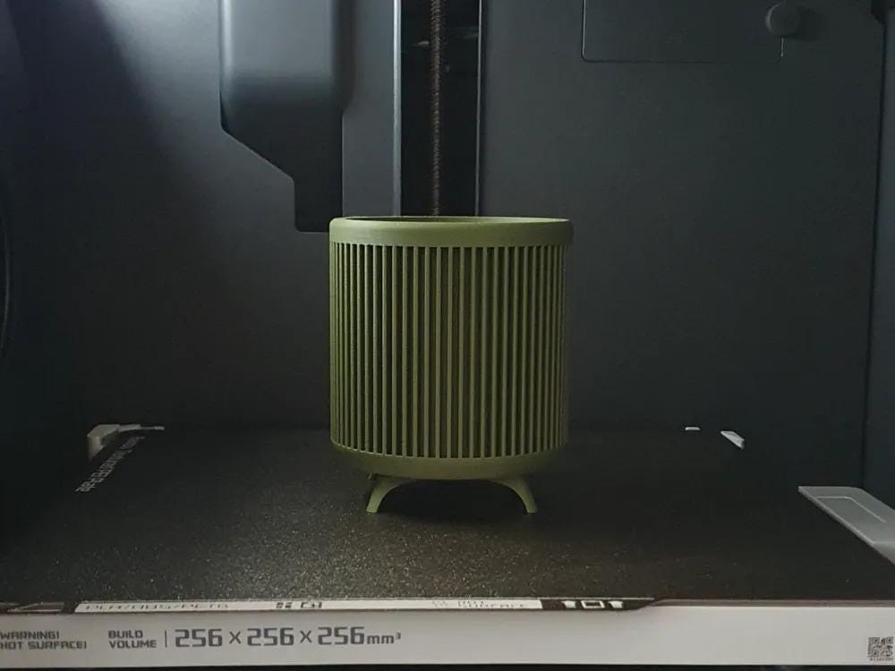 Moderne Vase mit Beinen | Pflanztopf 3D Druck | 2 Größen | 20+ Farben | Japandi Deko | Blumentopf mit Ständer