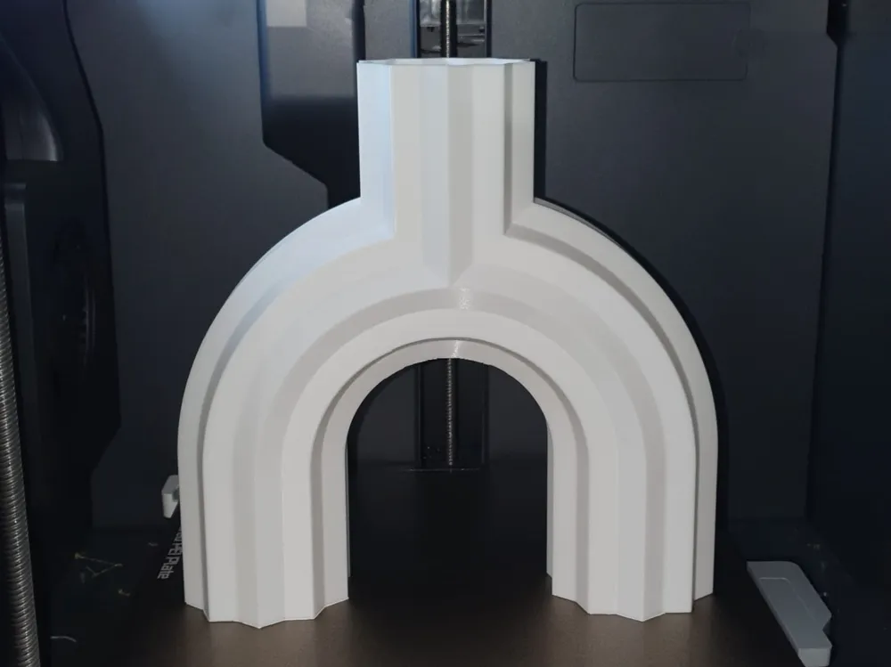moderne Vase "Arco"