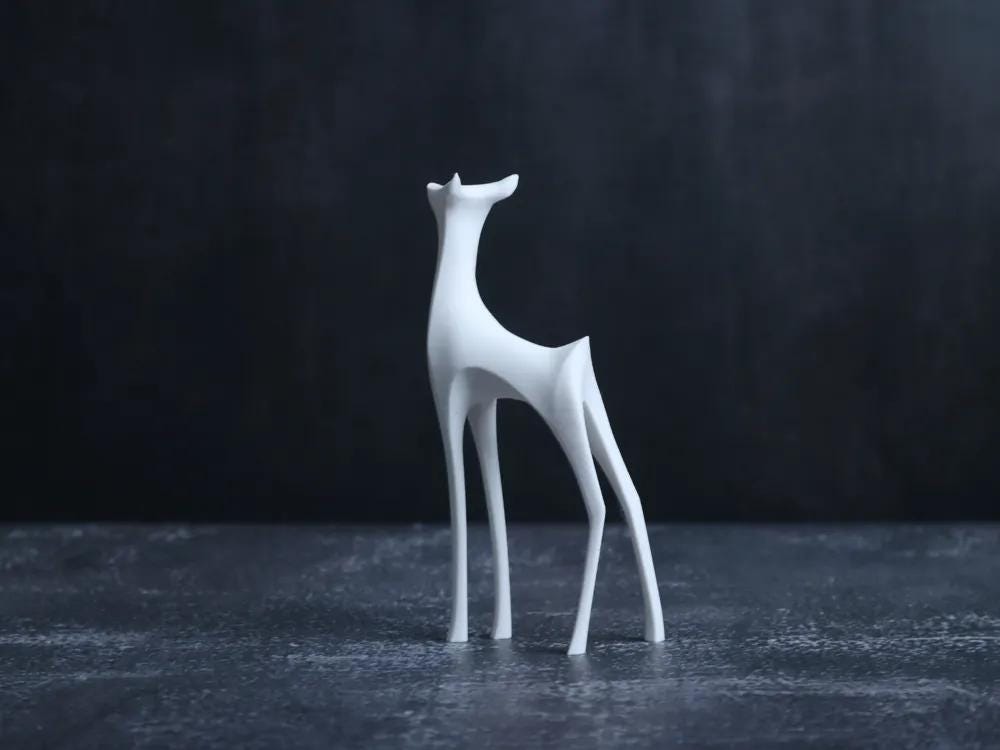 3D Hirschkuh Figur – Minimalistische Deko aus PLA | 3D-gedruckte Tierfigur im Skandi-Stil | Moderne Wohn-Dekoration | Doe Sculpture