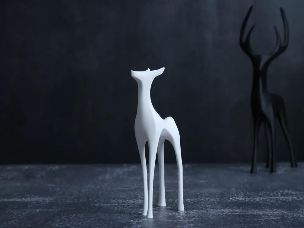 3D Hirschkuh Figur – Minimalistische Deko aus PLA | 3D-gedruckte Tierfigur im Skandi-Stil | Moderne Wohn-Dekoration | Doe Sculpture