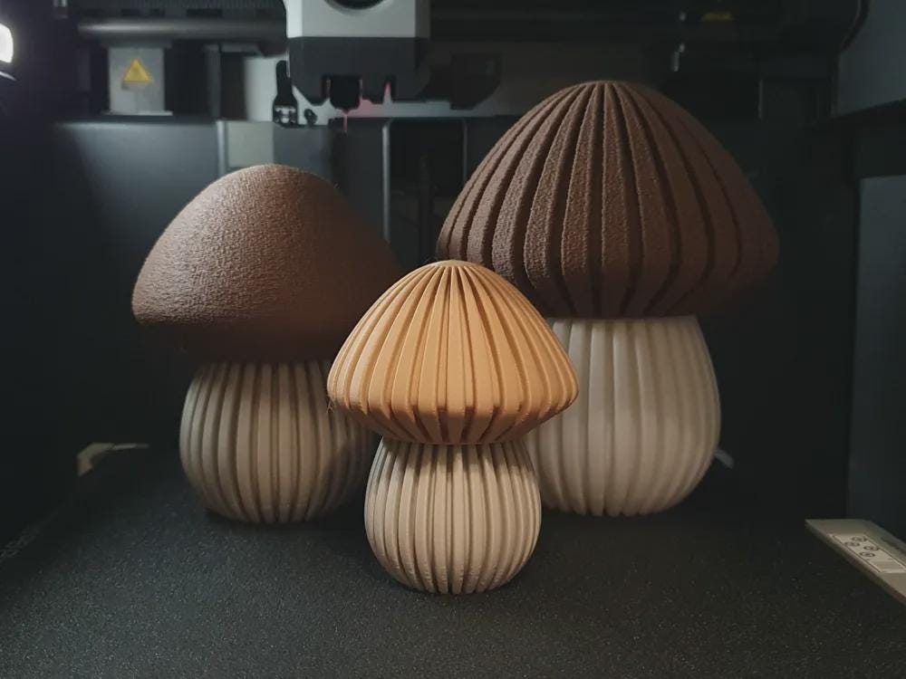Mushroom Tealight Decoration 3D-gedruckt – Pilz-Deko mit Teelicht-Funktion, Herbstdeko, Fuzzy-Top & drei Größen (90/120/150 mm)