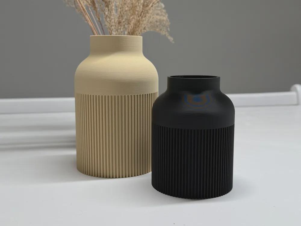 Hiku Japandi Vases 3D gedruckt - skandinavisch-japanisches Design, zwei Größen (220 mm und 160 mm), gerippt & stilvoll aus PLa, Kunststoff – 3D-Druck von G3DprintsDE