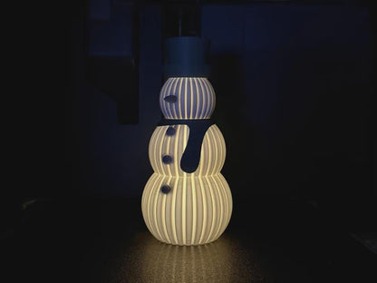 Weihnachts Schneemann Deko | 3D gedruckter Schneemann Teelicht-Halter | Weihnachtliche Glühbirnen Geschenkidee | Nordic Christmas Decor aus PLa, Kunststoff – 3D-Druck von G3DprintsDE