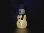 Weihnachts Schneemann Deko | 3D gedruckter Schneemann Teelicht-Halter | Weihnachtliche Glühbirnen Geschenkidee | Nordic Christmas Decor aus PLa, Kunststoff – 3D-Druck von G3DprintsDE