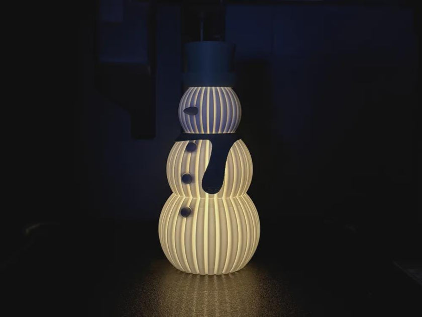 Weihnachts Schneemann Deko | 3D gedruckter Schneemann Teelicht-Halter | Weihnachtliche Glühbirnen Geschenkidee | Nordic Christmas Decor aus PLa, Kunststoff – 3D-Druck von G3DprintsDE