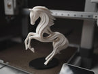 Spirit Horse 3D-Druck Skulptur | Pferde-Figur aus PLA | Wohn-Deko & Geschenkidee